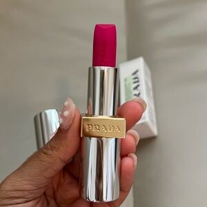 [NEW] Prada Beauty Monochrome HYPER Matte P55 FUXIA pink shade